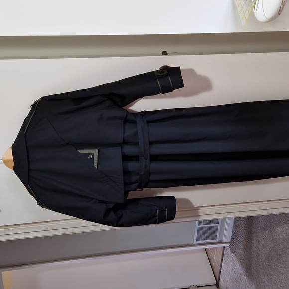 Black vintage trench coat with khaki detail - Picture 3 of 12